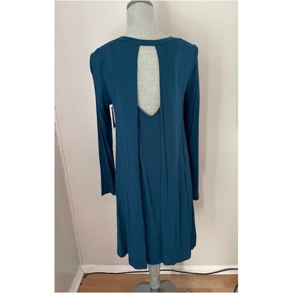 Swish NWT Teal Keyhole Back Dress - Made in Canada - size Medium